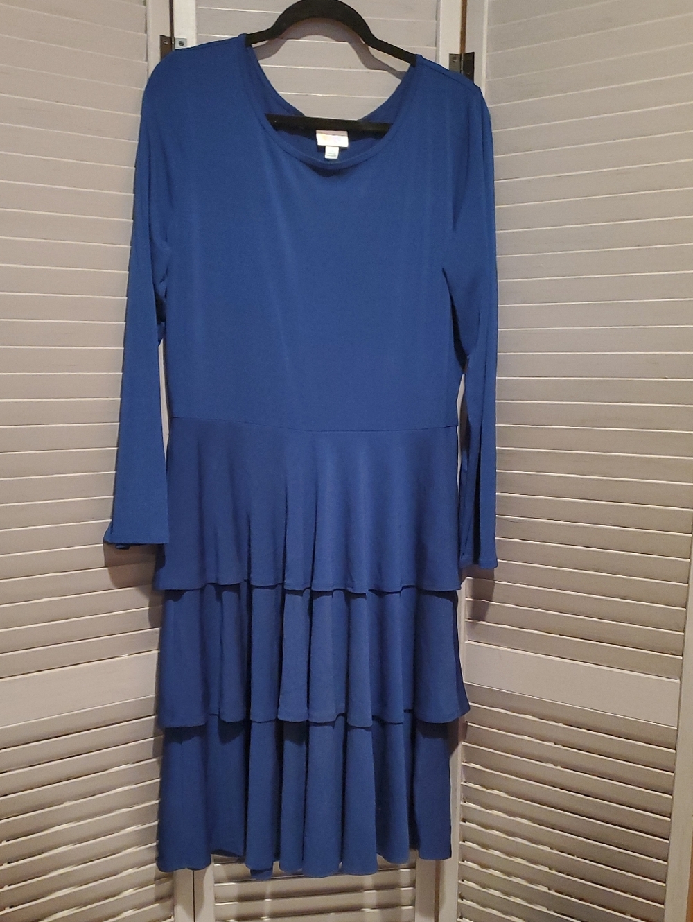 LuLaRoe Blue Long-Sleeve Tiered Midi Dress  Size 2XL